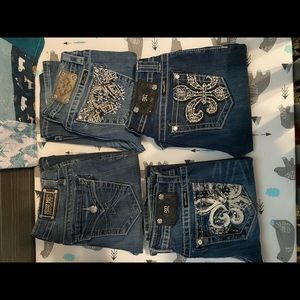 Size 28 miss me mid rise bootcut jeans